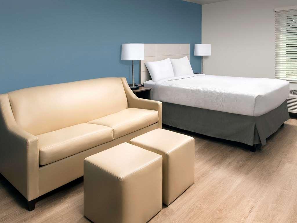 Woodspring Suites Houston 288 South Medical Center Room photo